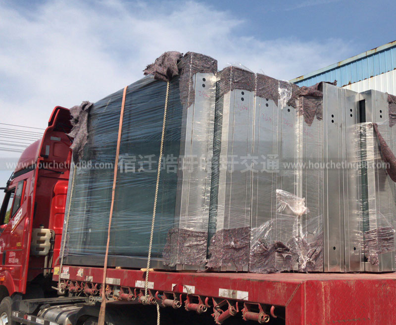 河南不銹鋼公交候車(chē)亭出貨